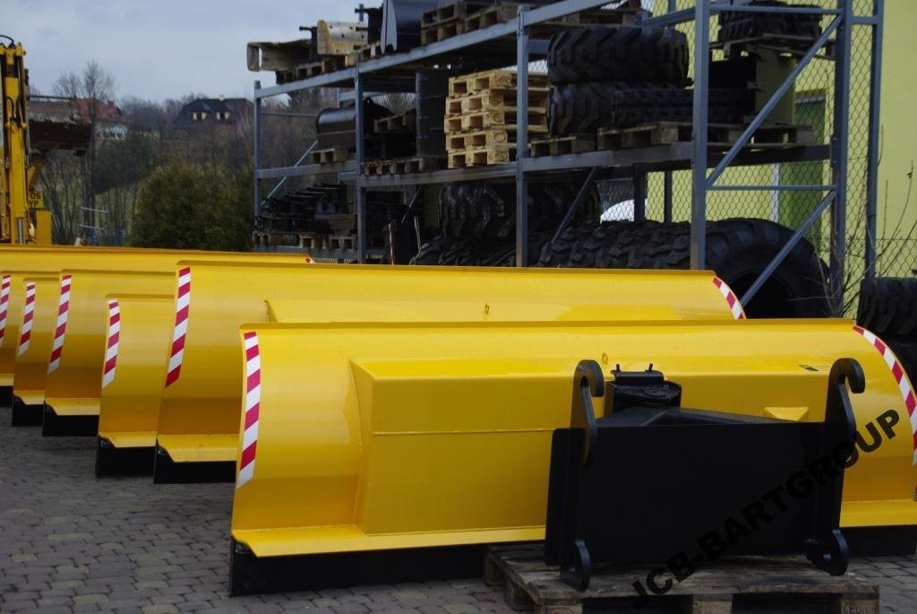 PŁUGI DO ODŚNIEŻANIA  JCB-- PRODUCENT -- WYPRZEDAŻ — zdjęcie 1