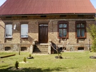 SPRZEDAM DOM NA WSI/KLEMPICZ — zdjęcie 1