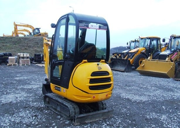 Minikoparka - JCB 8018 - roku 2007 .. — zdjęcie 2