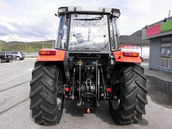 Massey Ferguson 4245 — zdjęcie 2