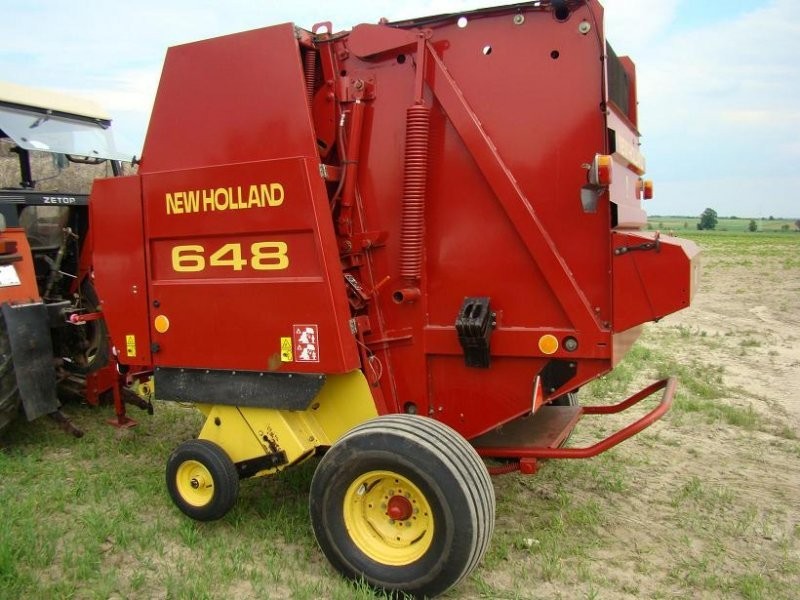 Prasa rolująca New Holland 648 — zdjęcie 2