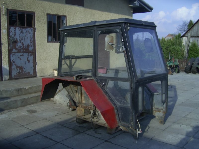 sprzedam kabine do ciagnika c-360