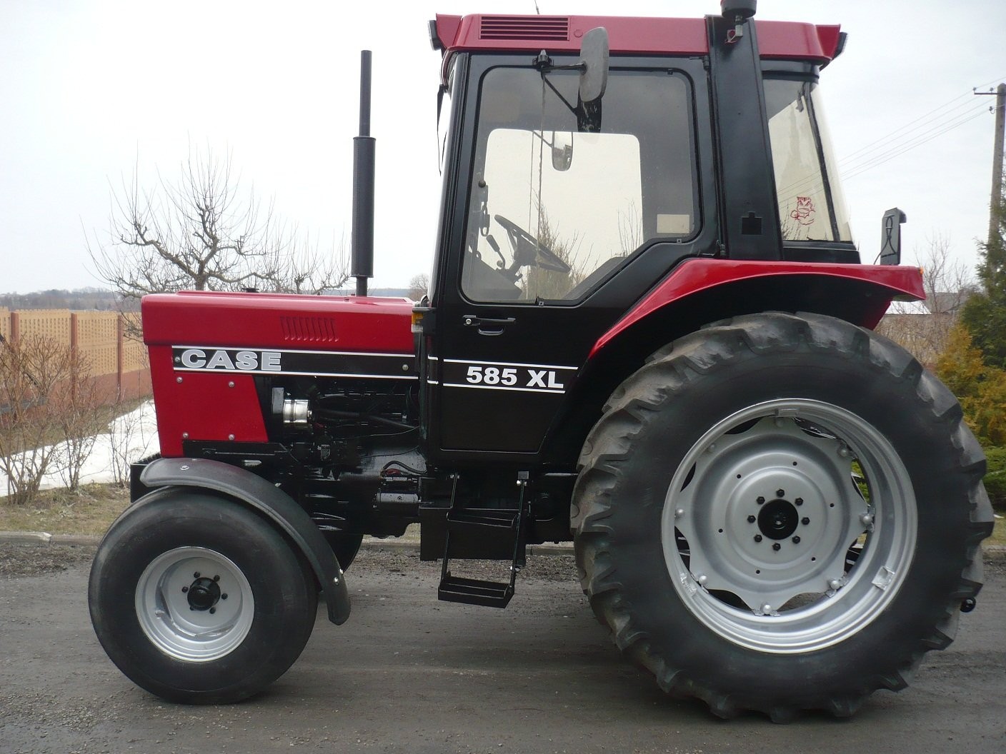 Case IH 585 xl - 1986  SPRZEDANY — zdjęcie 2