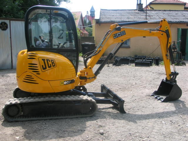 Koparka JCB 8030 - 2008 - 3400 kg — zdjęcie 4