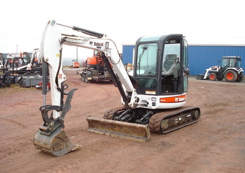 Bobcat 43O Mini-koparka — zdjęcie 3