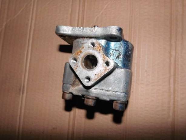 Pompa hydrauliki Yanmar F18 F20 pompa wody kolektor paliwa  — zdjęcie 3