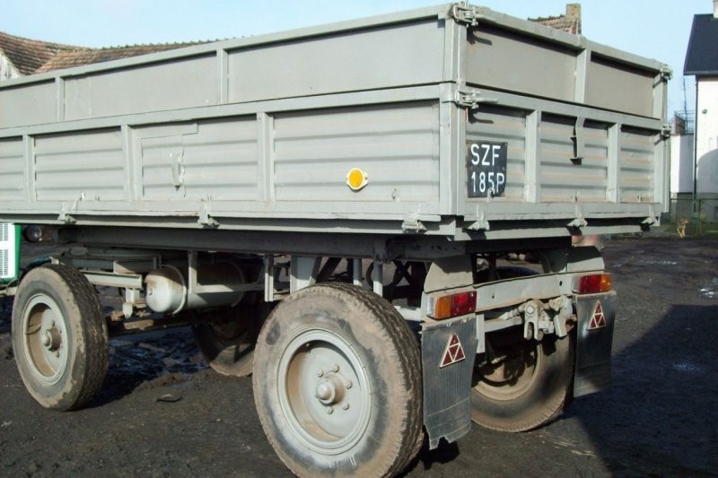 Przyczepa D-732 4t wywrotka — zdjęcie 3