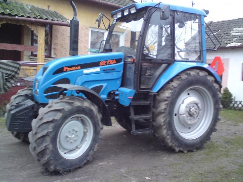 KUPIĘ CIĄGNIK PRONAR 82 1025 LUB 1221 PILNE — zdjęcie 1