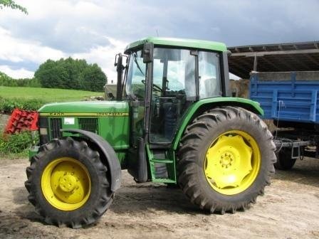Sprzedam ciągnik JOHN DEERE 6400 1997 r — zdjęcie 4