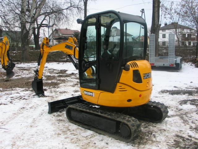 Mini Koparka JCB 8025 zts - 2011 rok - sprzedam — zdjęcie 2