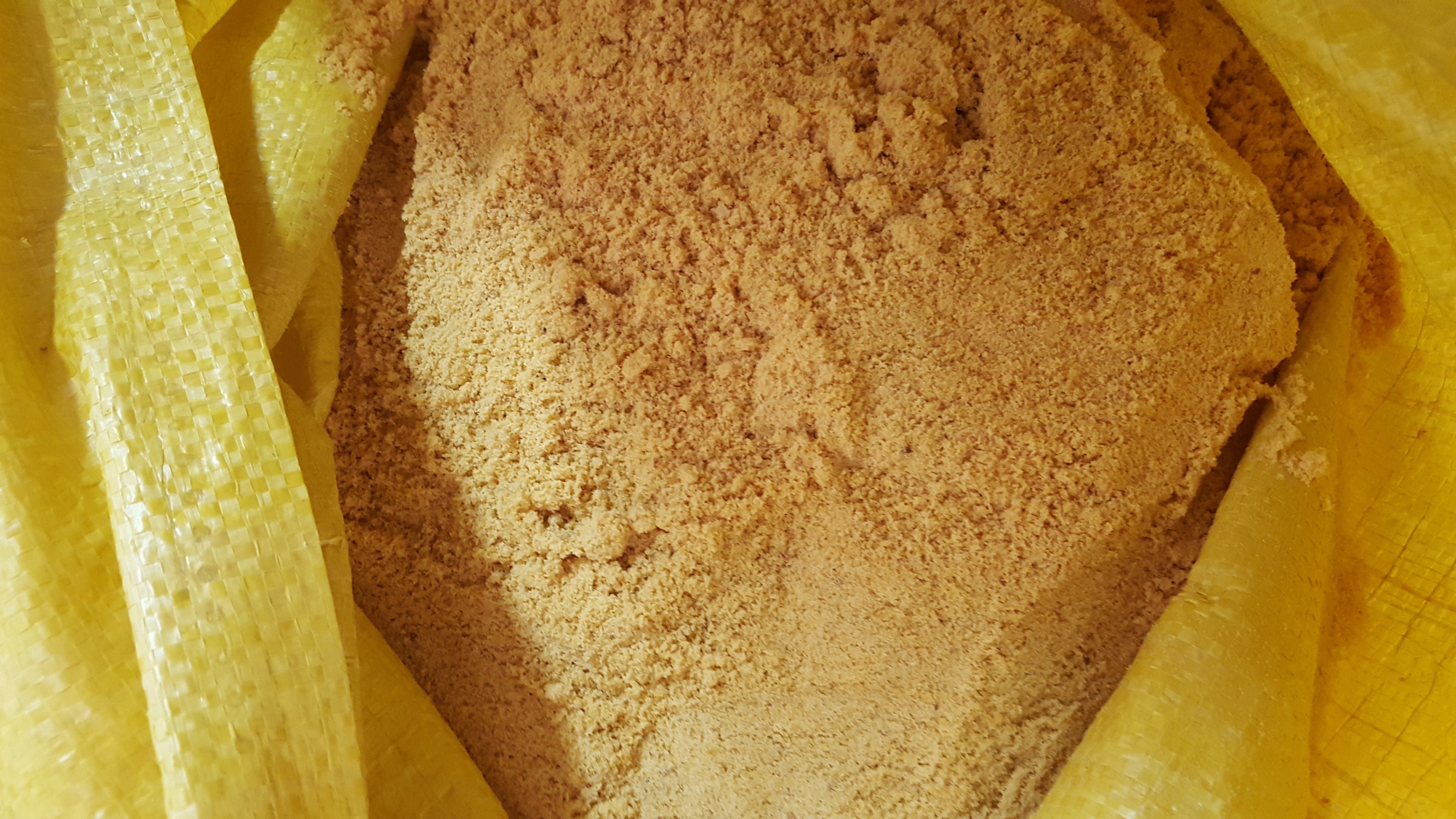 Sprzedam soję ekstrudowaną bez GMO worki 25 kg — zdjęcie 1