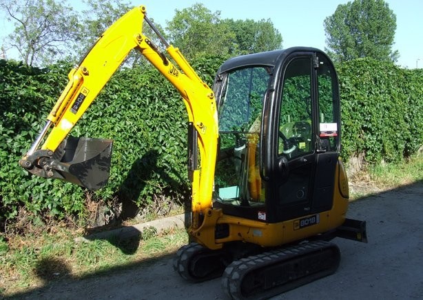 JCB 8018 - DENISON