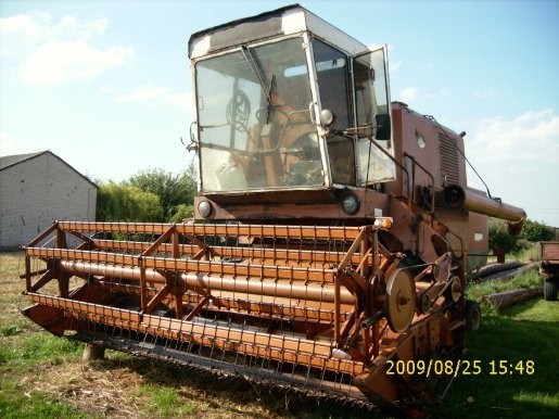 Sprzedam kombajn BIZON Z056 stan bdb