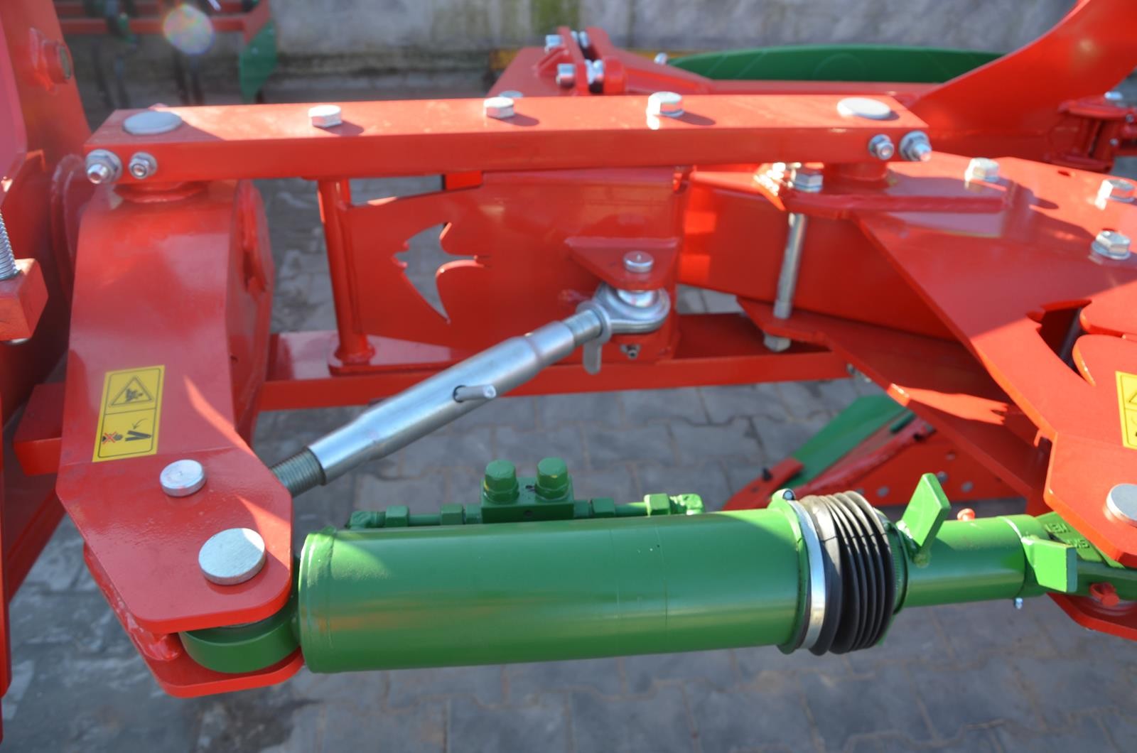 Pług obrotowy obracalny Pługi zabezpieczenie hydrauliczne Agro-Masz — zdjęcie 4
