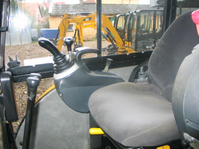 JCB 8030 ZTS z 2006 roku - koparkikrakow.pl — zdjęcie 6