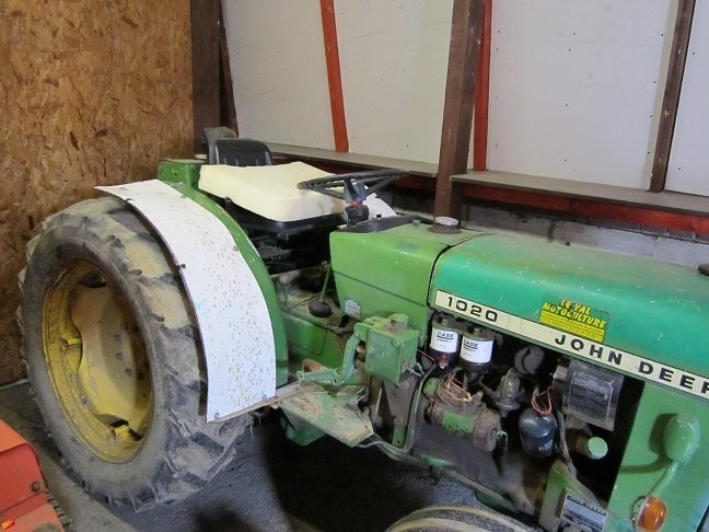 CIĄGNIK JOHN DEERE 1020 i 2040 — zdjęcie 5
