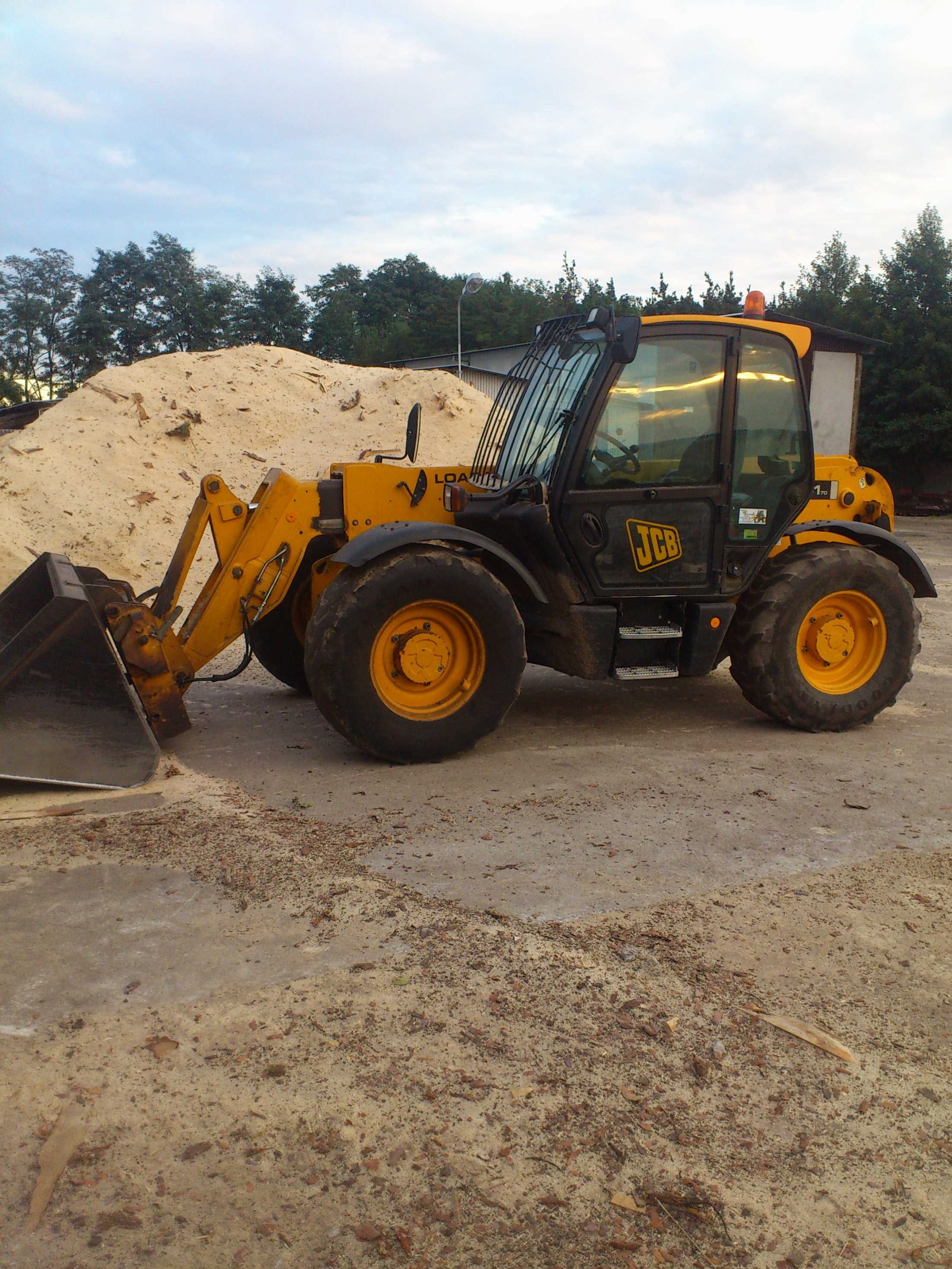 ładowarka teleskopowa jcb