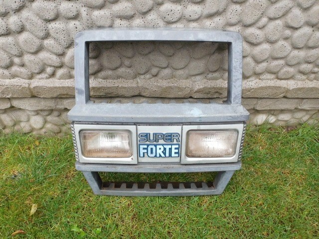 Przedni oryginalny grill minitraktor Yanmar F FX — zdjęcie 4