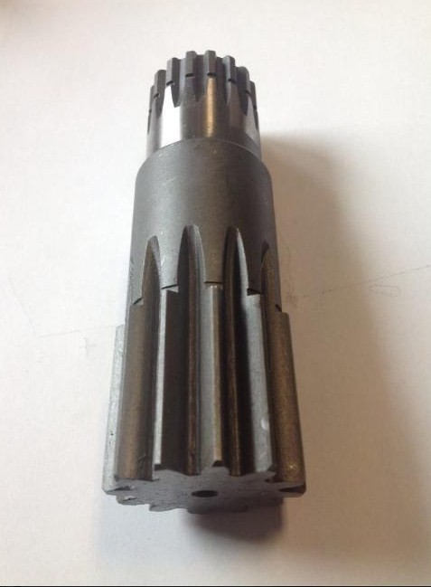 WAŁ REDUKTORA OBROTU do CAT 301.5 - 302,5 /-/ NOWY — zdjęcie 2