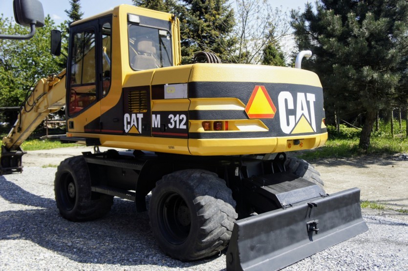 Koparka kołowa CATERPILLAR M 312, 1999r, silnik po kapitalnym remoncie — zdjęcie 4