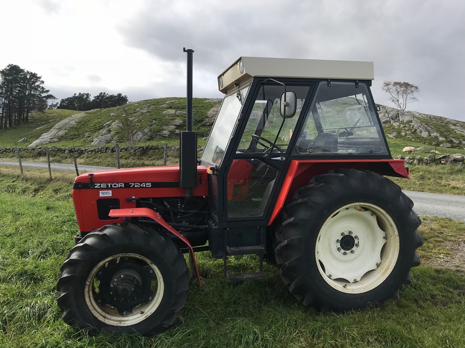 Ciągnik Zetor 7245 GM — zdjęcie 1