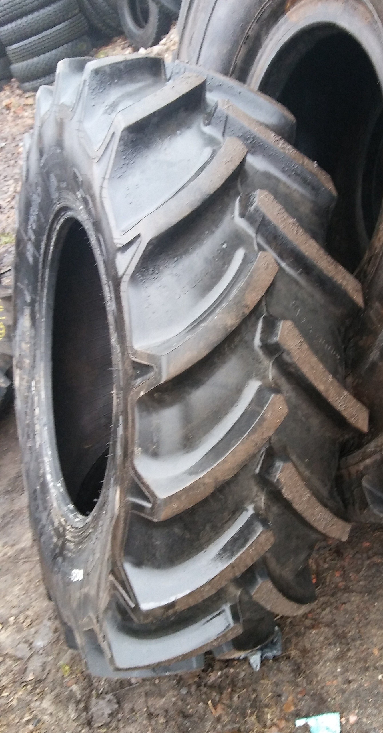 (G1230) Opona 460/85 R30 Goodyear  — zdjęcie 2