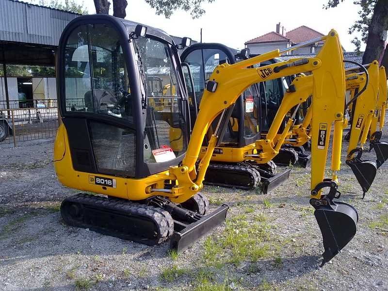 JCB 8016 2006 rok — zdjęcie 1