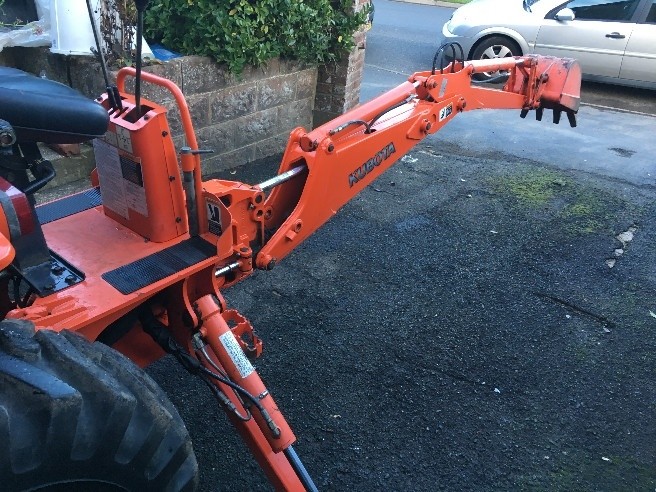 Kubota B7-800  — zdjęcie 2