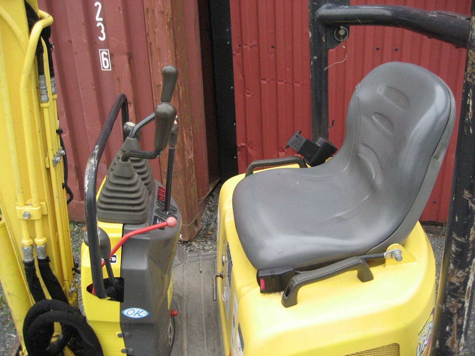 Minikoparka == Yanmar VIO IO 2A — zdjęcie 2