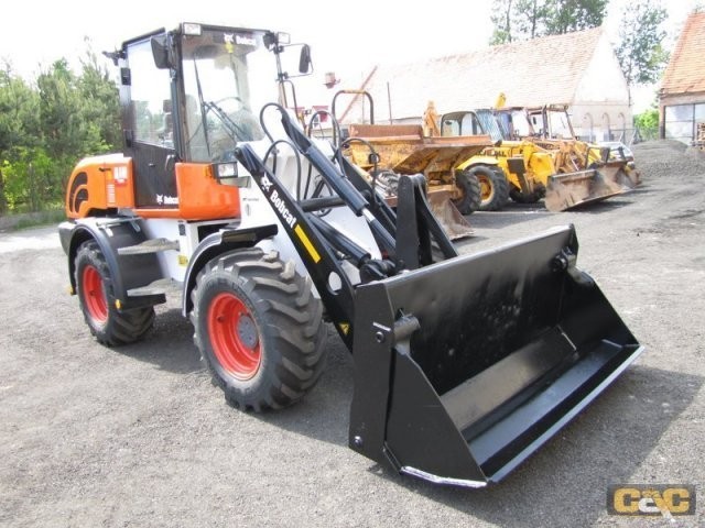 ŁADOWARKA BOBCAT AL440 TURBO — zdjęcie 2