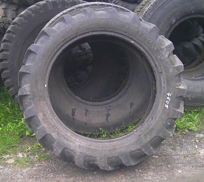 (G605) Opona 9.5 R28 Alliance  — zdjęcie 2