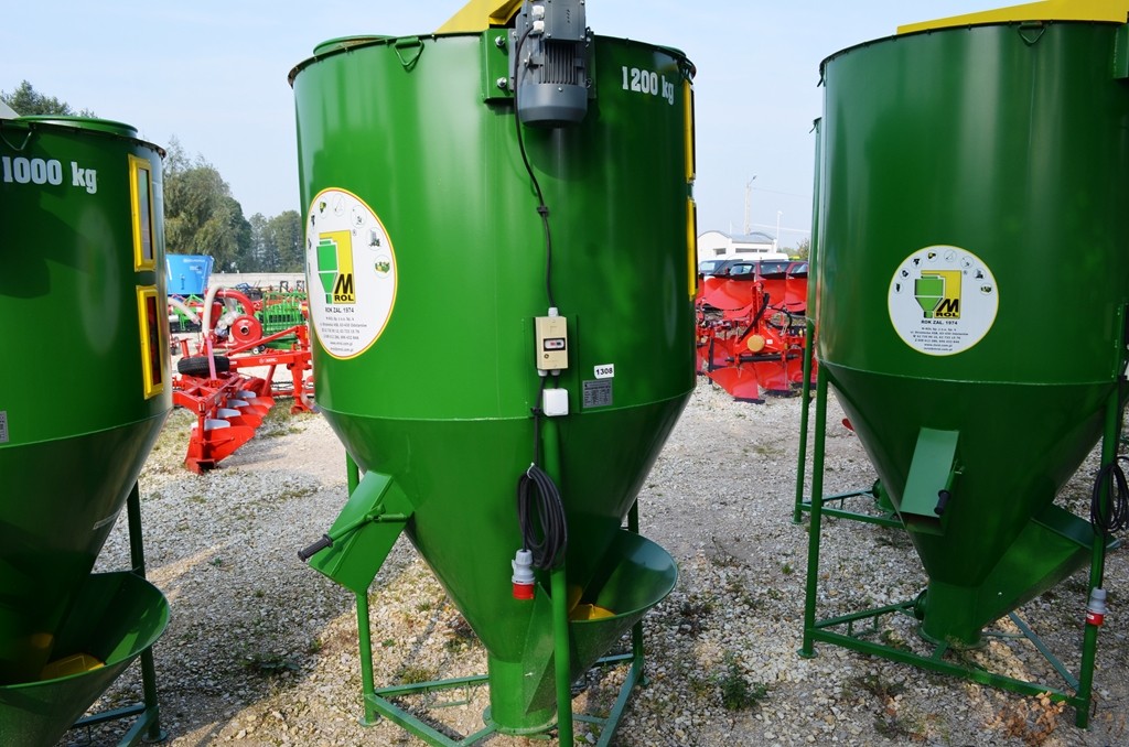 NOWY Mieszalnik pasz M-Rol 1200kg RATY0%  — zdjęcie 1