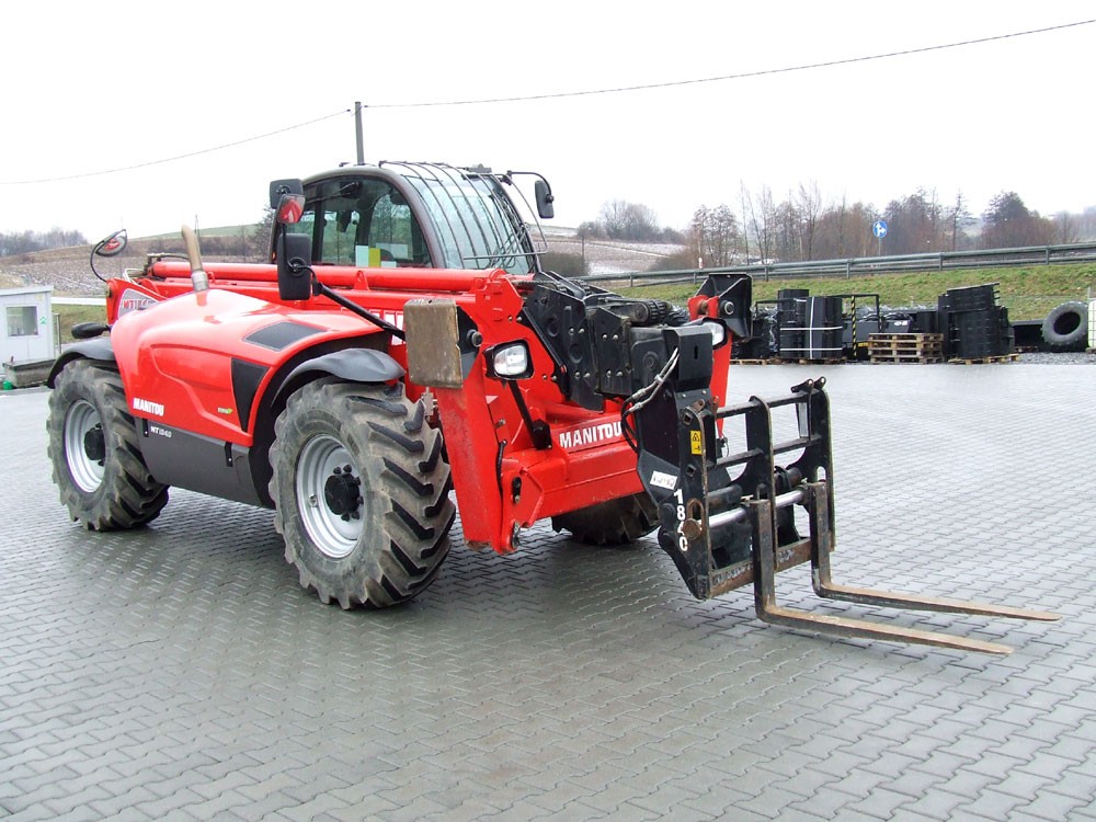 Ładowarka teleskopowa MANITOU MT 1840 na łańcuchu — zdjęcie 1