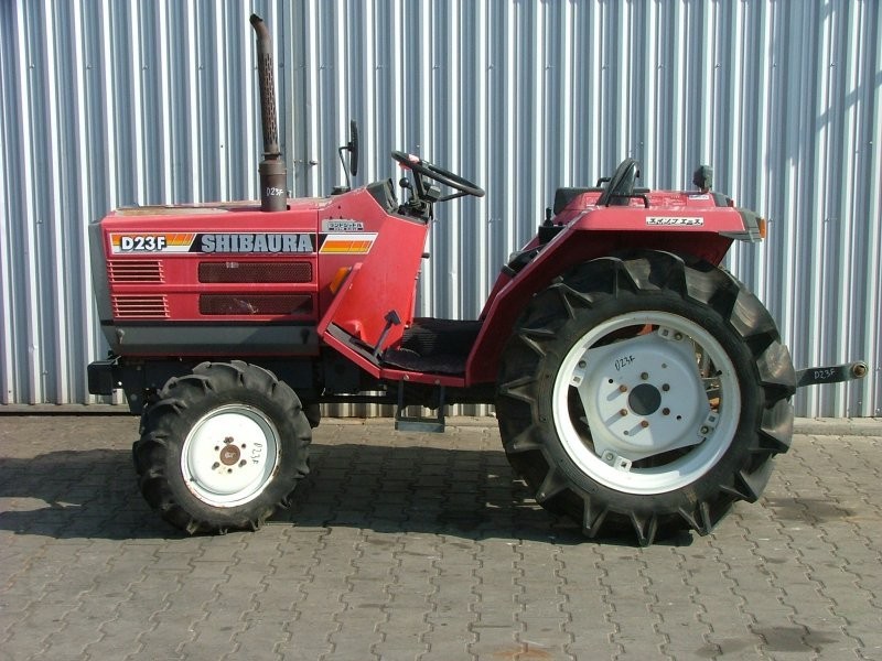Mini traktorek Shibaura D23F, 23KM, 4x4 — zdjęcie 2