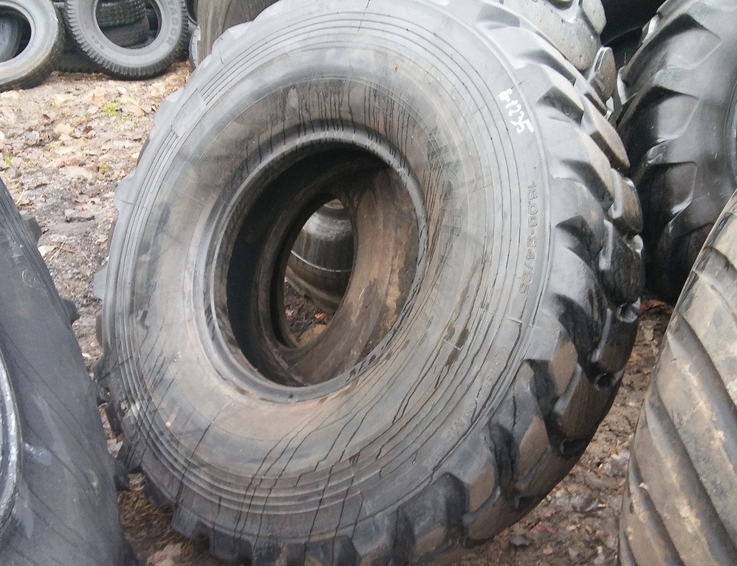 (G1235) Opona 16.00-24/25, 445/95 R24/25  — zdjęcie 2