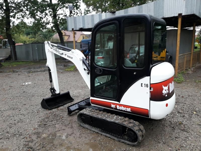 Sprzedam minikoparkę Bobcat E16 z 2010 roku — zdjęcie 2