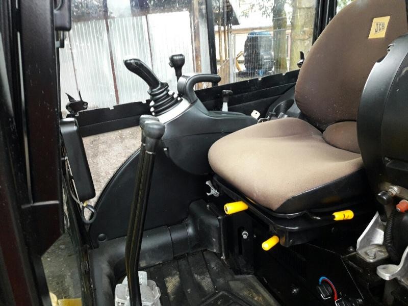 Sprzedam minikoparki JCB 8025 ZTS: 2011-2011 rok — zdjęcie 3