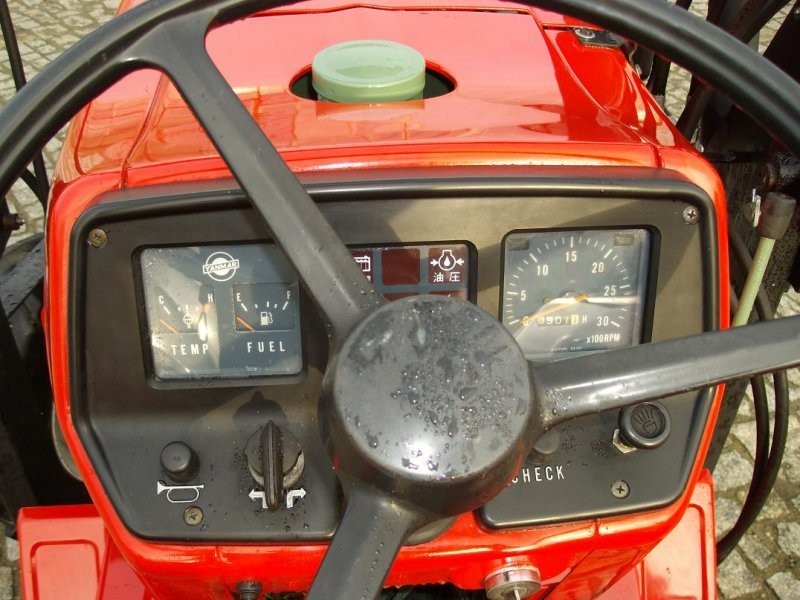 Mini traktor YANMAR 2010 D + TUR nie kubota iseki — zdjęcie 5