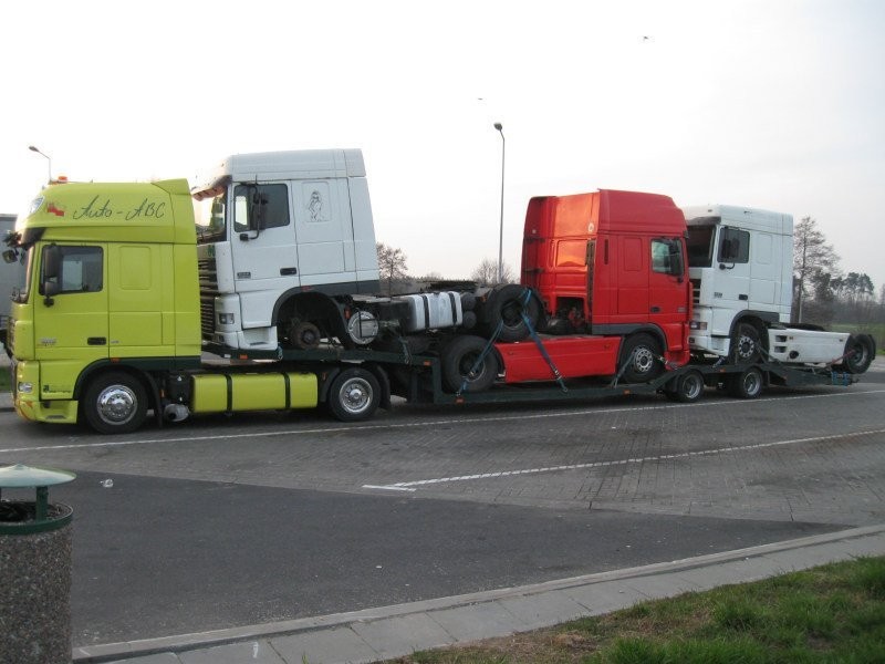 MIĘDZYNARODOWY TRANSPORT MASZYN — zdjęcie 2