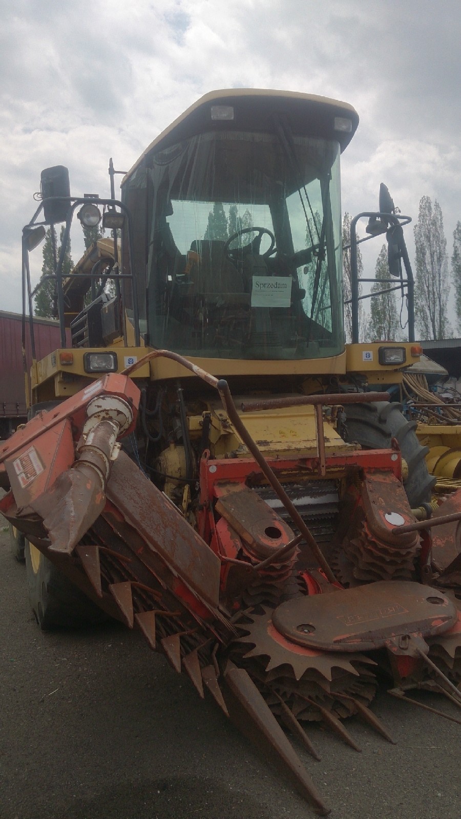 Sieczkarnia New Holland FX 375 — zdjęcie 1