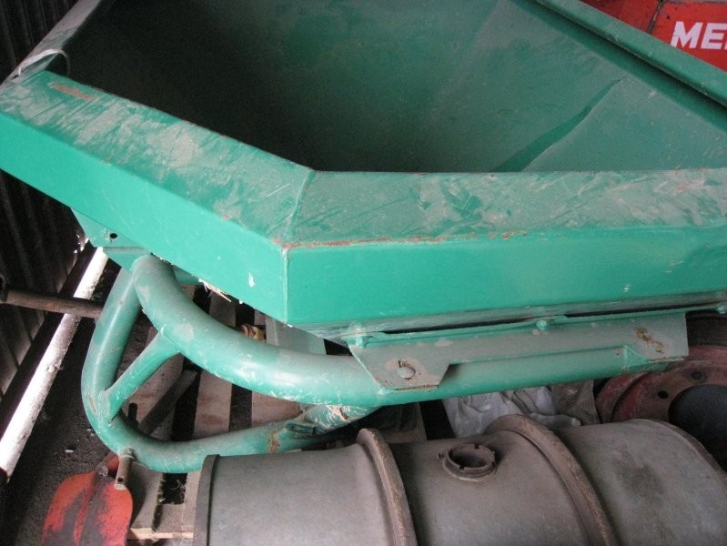 ROZSIEWACZ NAWOZÓW AMAZONE ZAF-803 — zdjęcie 4