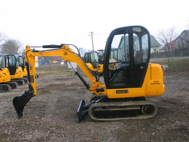 Mini koparka JCB 802 z 2001 roku - sprzedam — zdjęcie 2