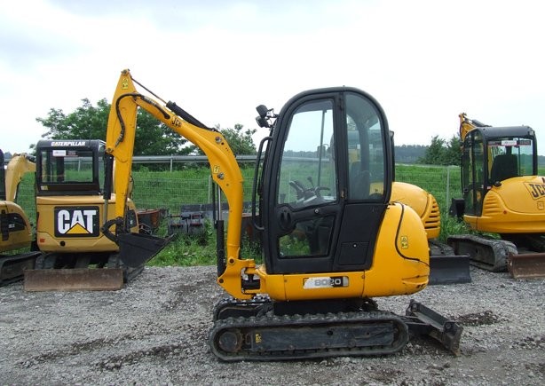 Minikoparka  JCB 8020 / JCB 8018 — zdjęcie 1