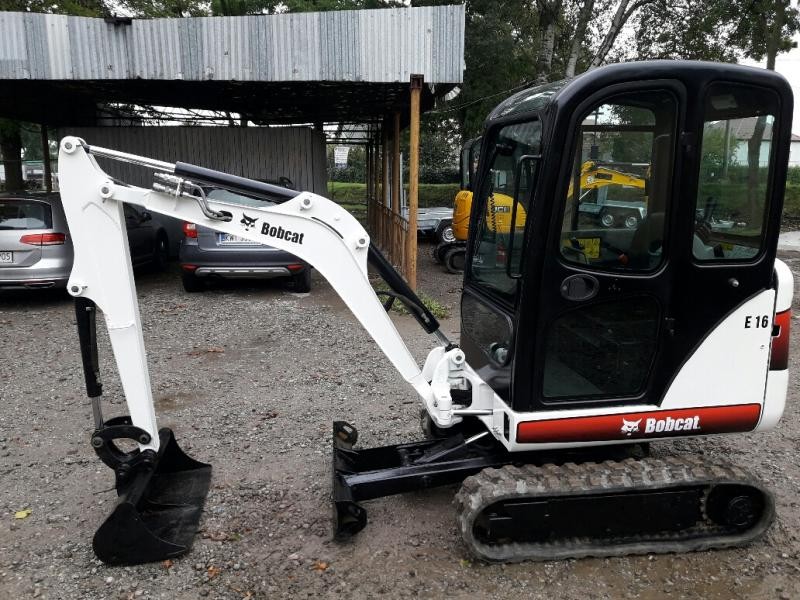 Sprzedam minikoparkę Bobcat E16 z 2010 roku — zdjęcie 1