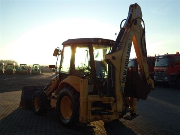New Holland LB95B-4PT — zdjęcie 4