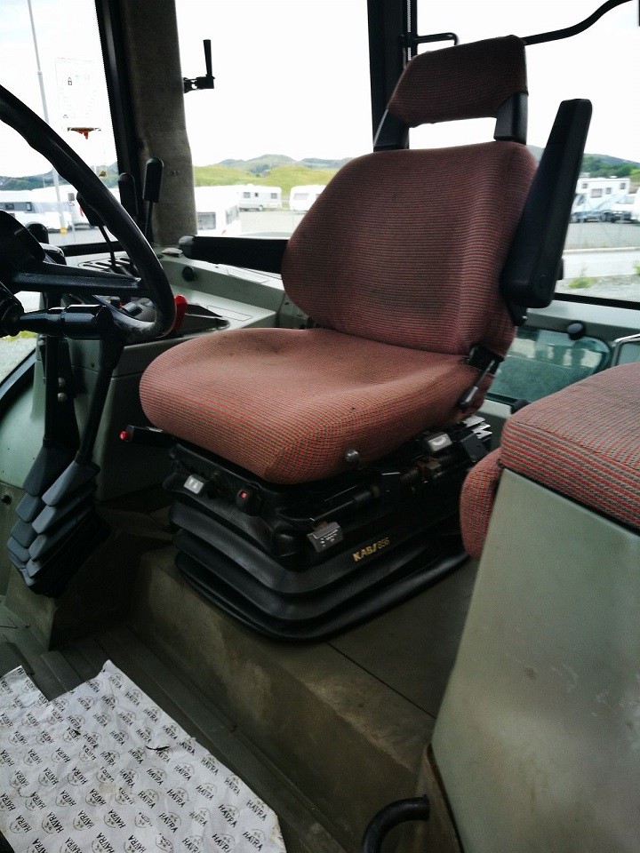 Massey Ferguson 8120 + ładowacz czołowy — zdjęcie 5