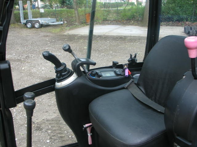Minikoparka JCB 8014  z 2011 roku - sprzedam — zdjęcie 5