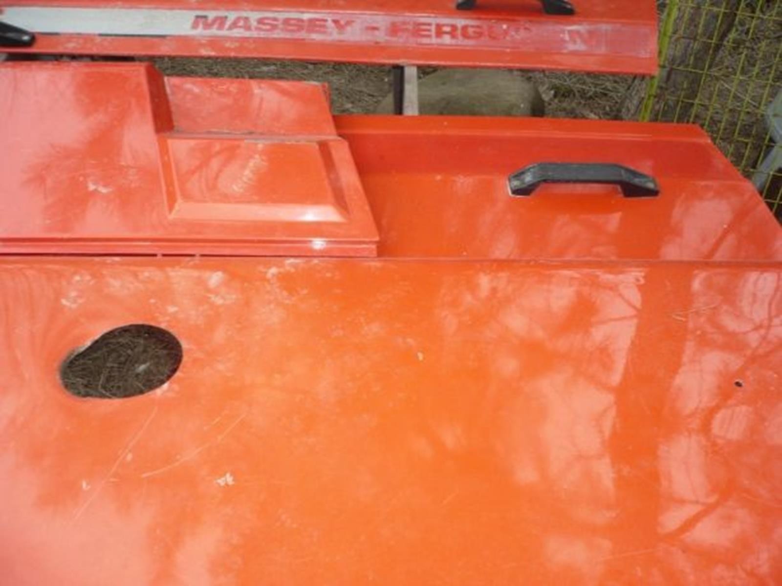 Osłona,maska silnika Massey Ferguson 3080,3085,3090,3095,3115,3125 — zdjęcie 2