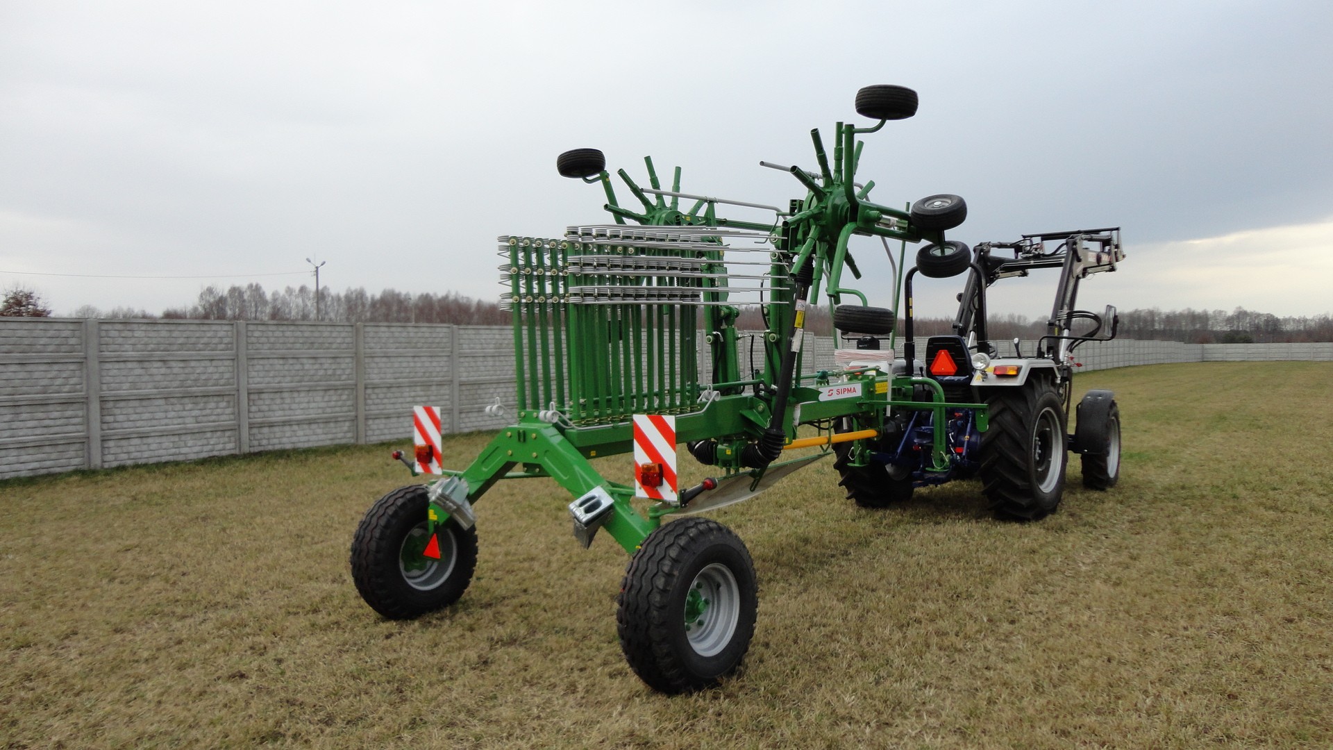 Zgrabiarka SIPMA ZK 650 WIR z dwoma wirnikami 6,5m do 7,2m  — zdjęcie 5