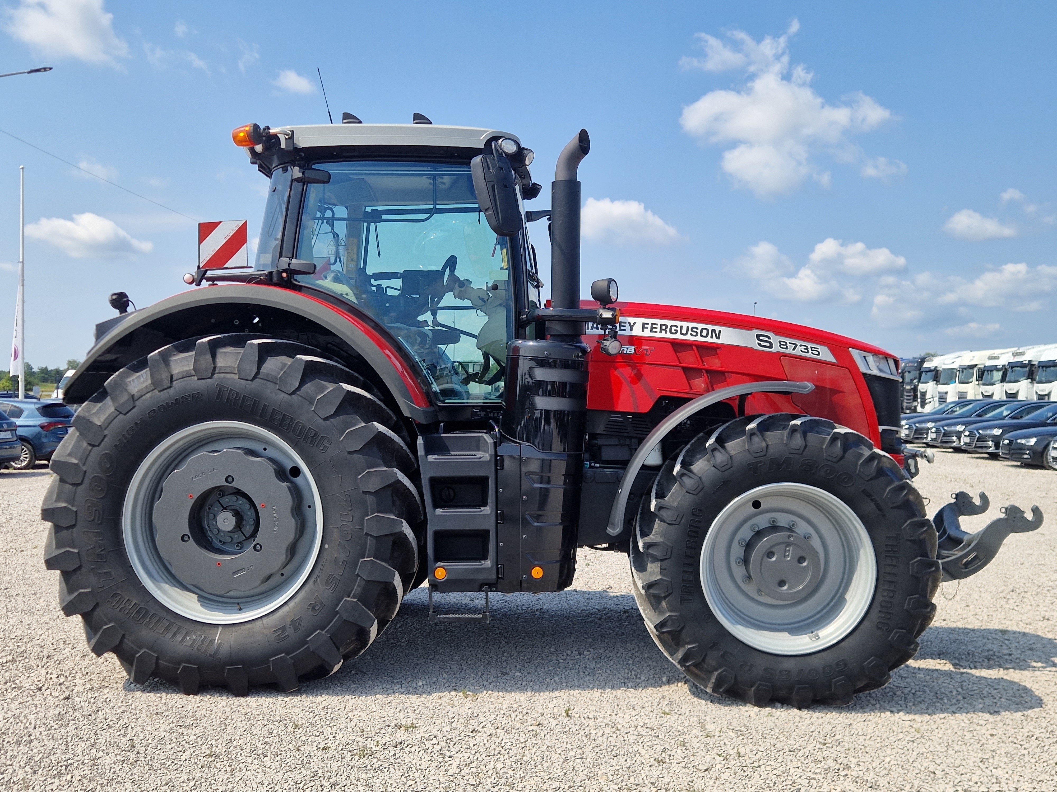 Ciągnik rolniczy Massey Ferguson 8735 S 2023 rok — zdjęcie 3